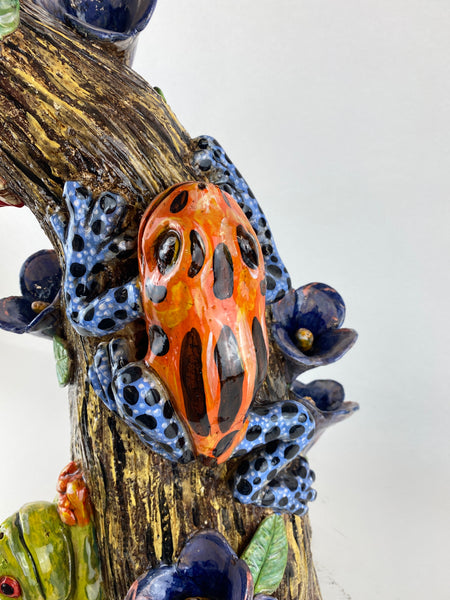 Animal Sculpture - Rainforest Frogs