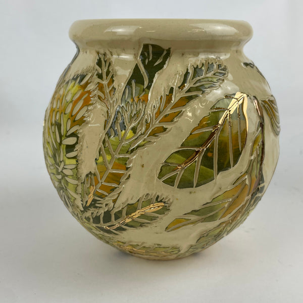 Vase carved luster 3