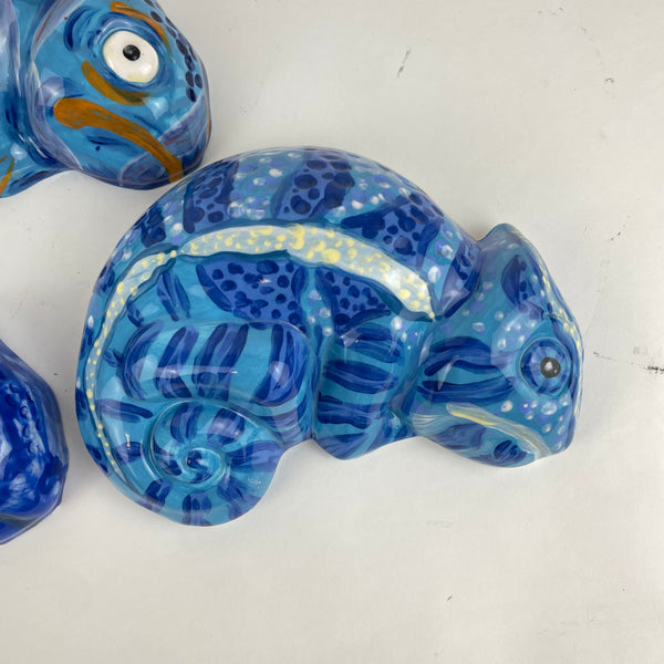 Wall Chameleon - assorted blue