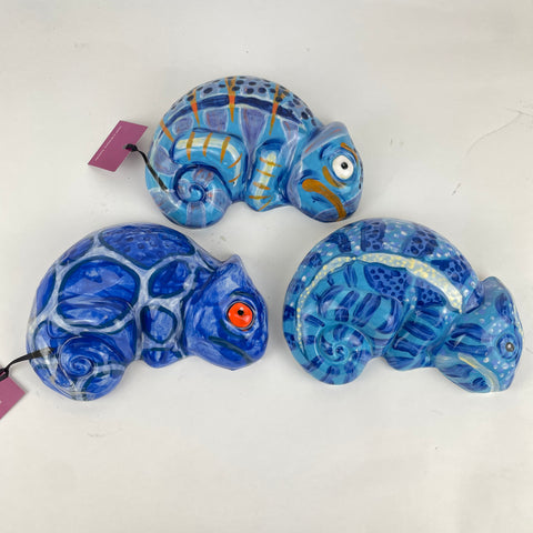 Wall Chameleon - assorted blue